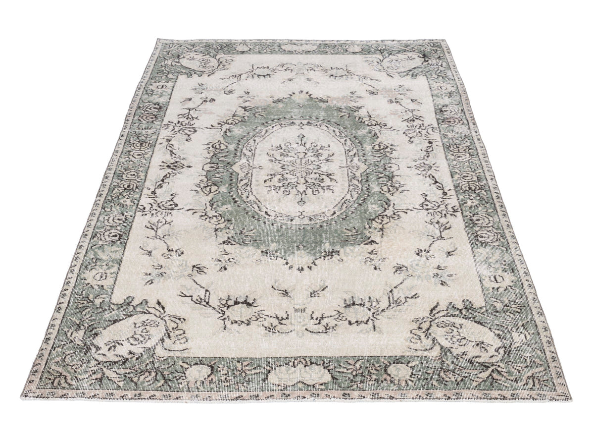 8842, Turkish Isparta Area Rug