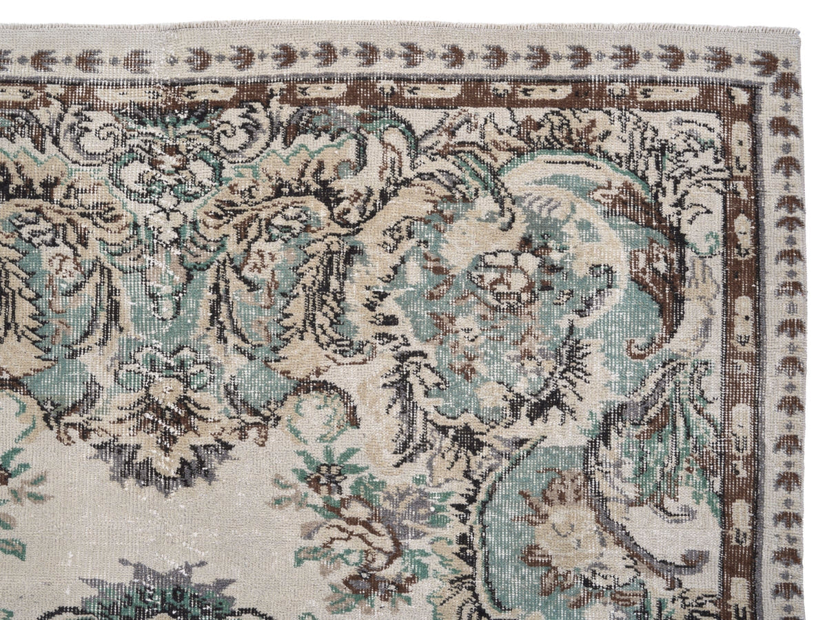 8840, Turkish Isparta Area Rug