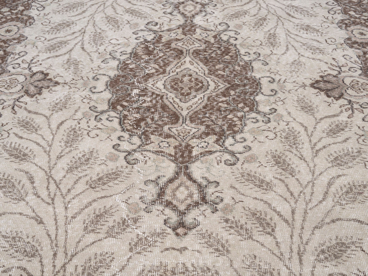 8827, Turkish Isparta Area Rug