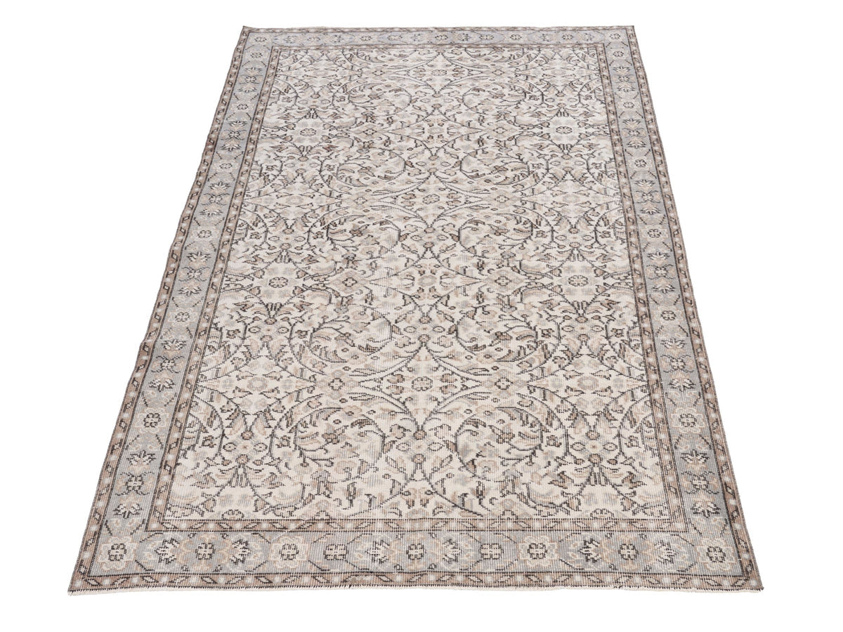8825, Turkish Isparta Area Rug