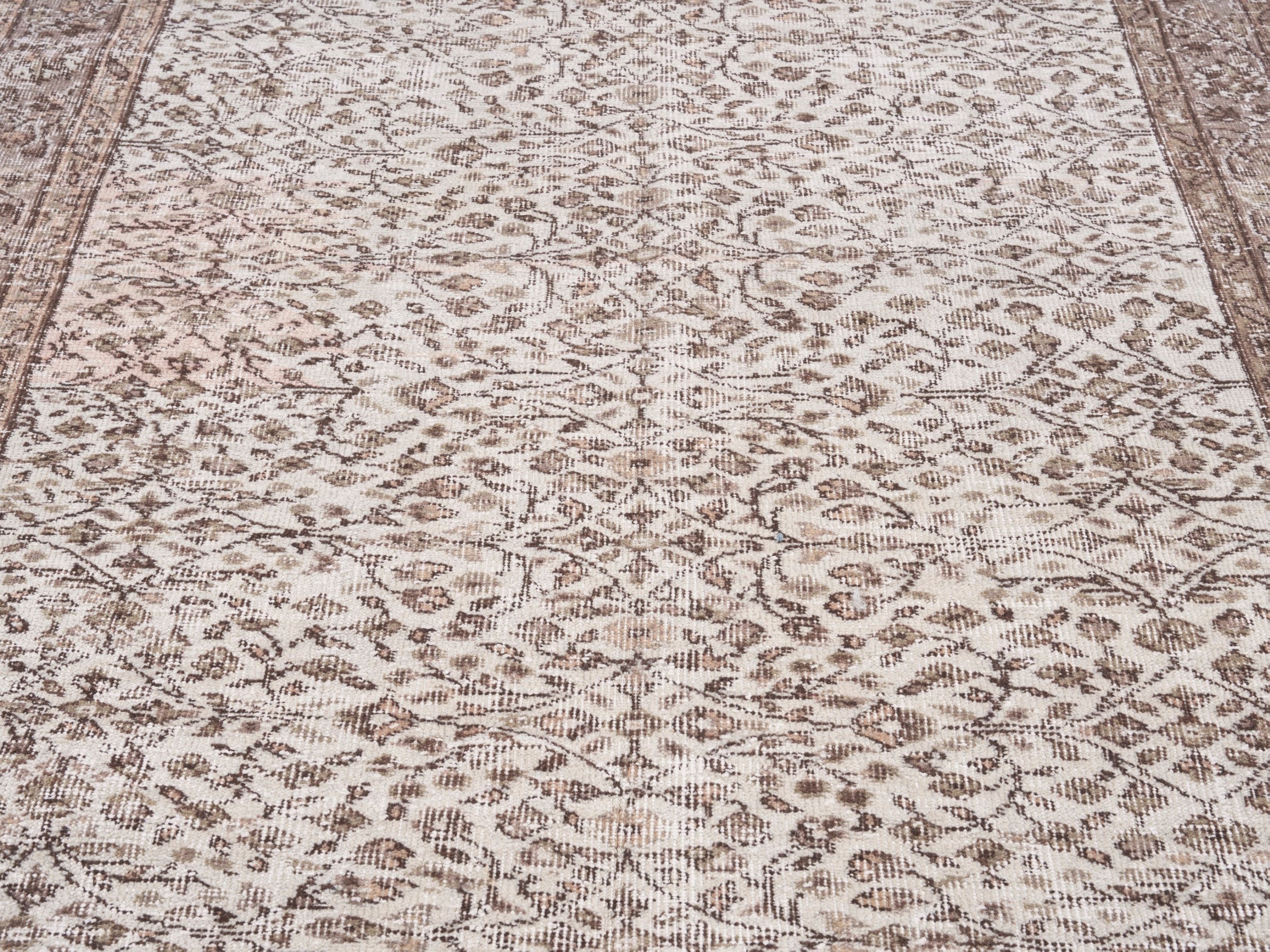 Turkish Isparta area rug in cream and terracotta, view 4 of 10