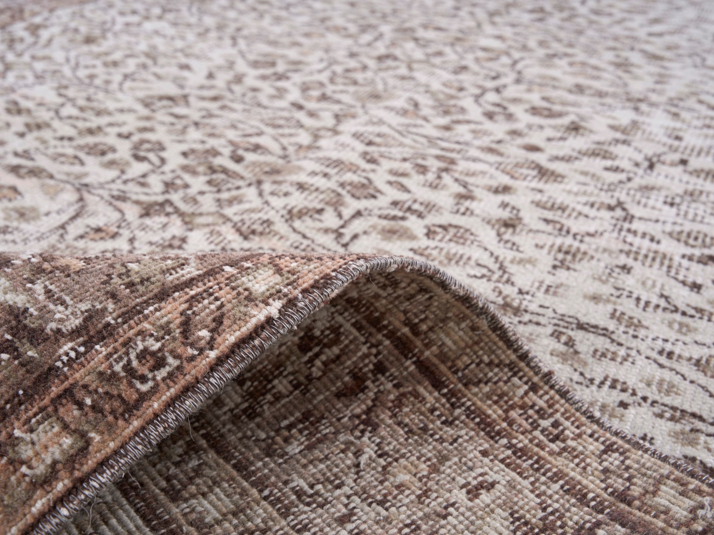 Turkish Isparta area rug in cream and terracotta, view 9 of 10