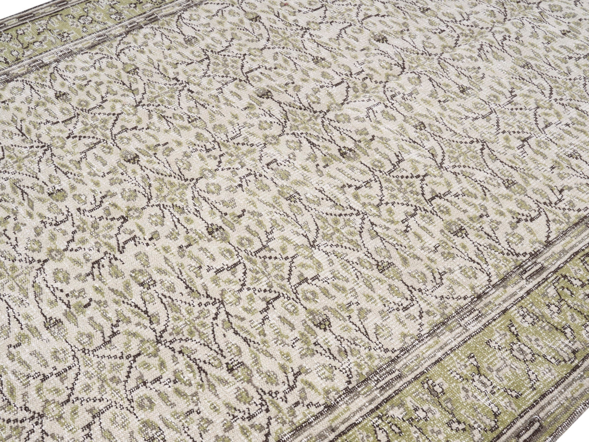 8800, Turkish Manisa Area Rug