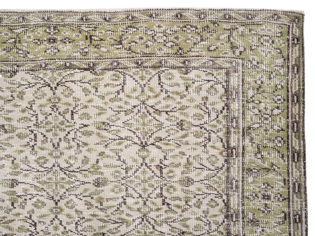 8800, Turkish Manisa Area Rug