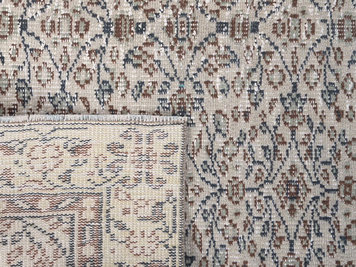 8794, Turkish Manisa Area Rug