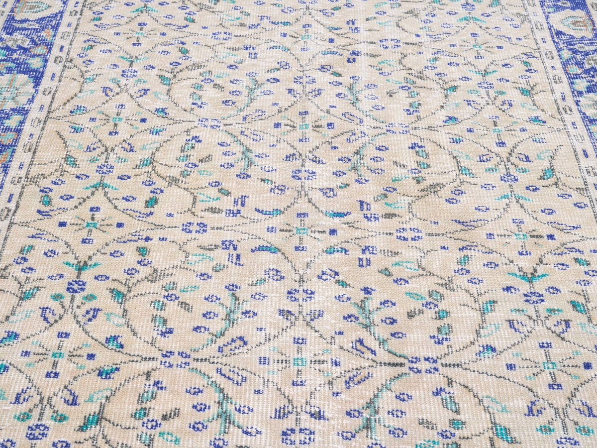 8759, Turkish Manisa Area Rug