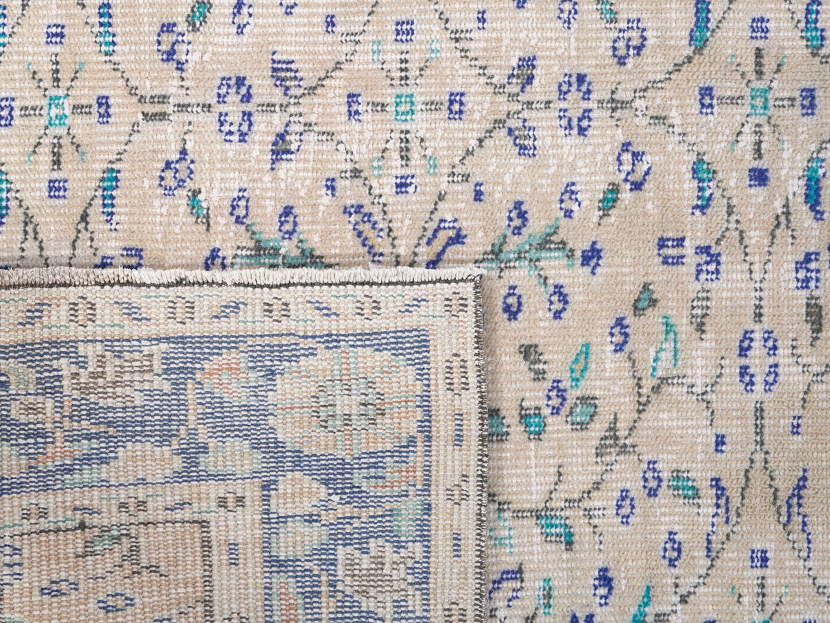 8759, Turkish Manisa Area Rug