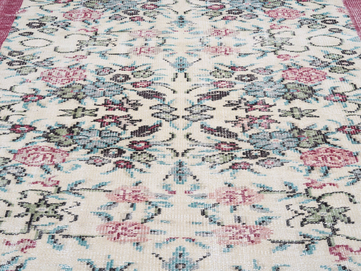 8729, Turkish Manisa Area Rug