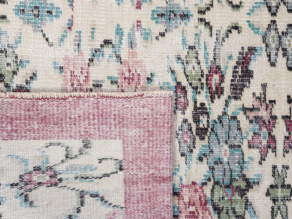 8729, Turkish Manisa Area Rug