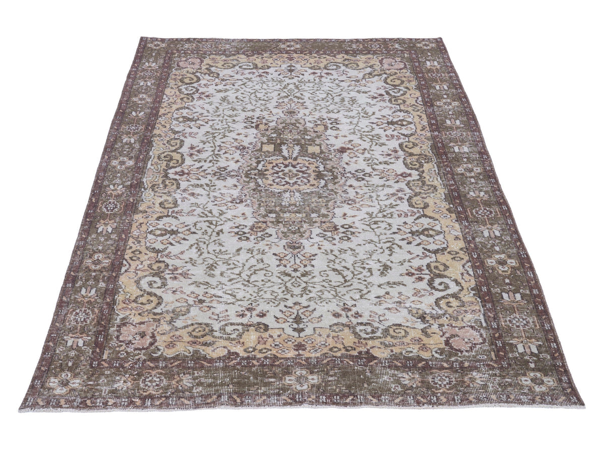 8722, Turkish Isparta Area Rug