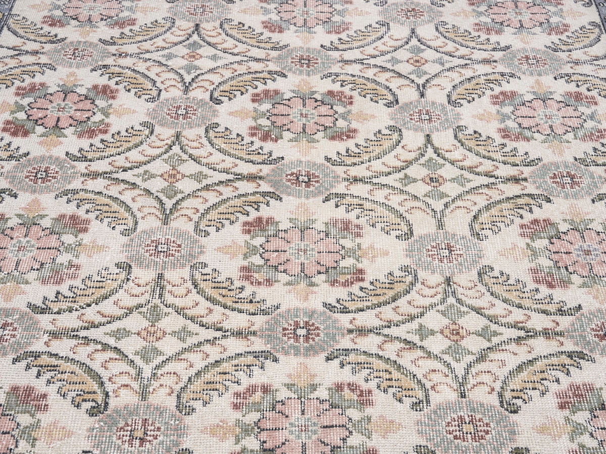8707, Turkish Isparta Area Rug