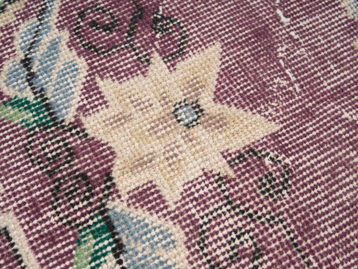 8687, Turkish Isparta Area Rug