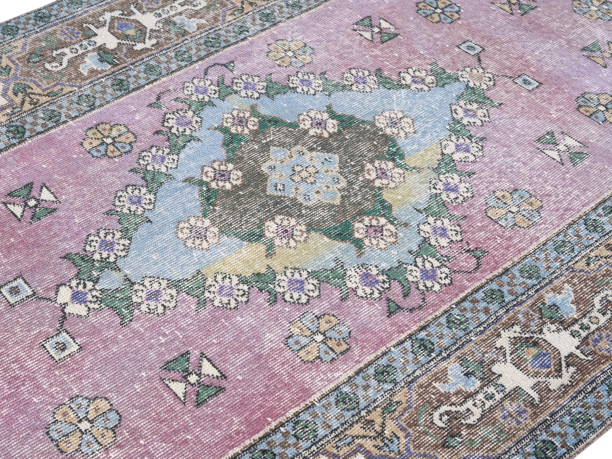 8670, Turkish Isparta Area Rug