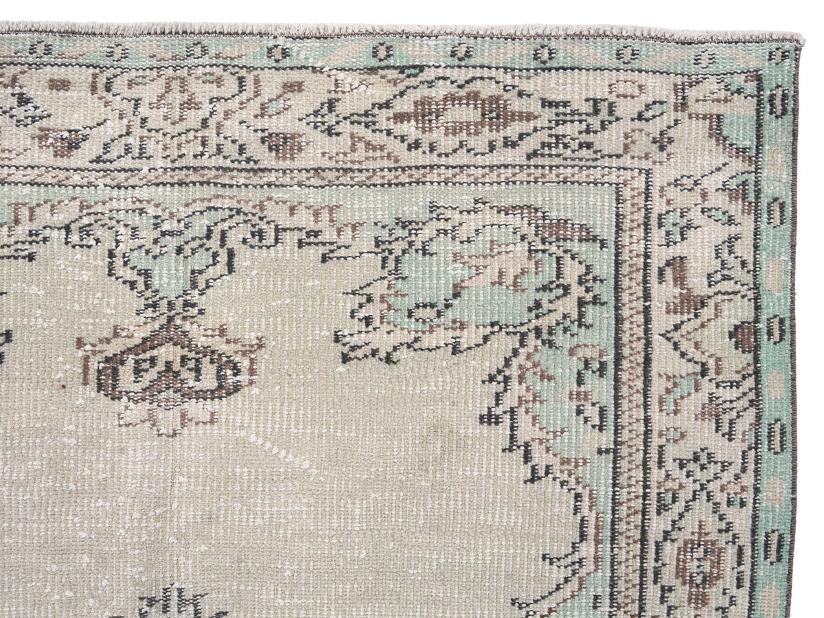 8659, Turkish Manisa Area Rug