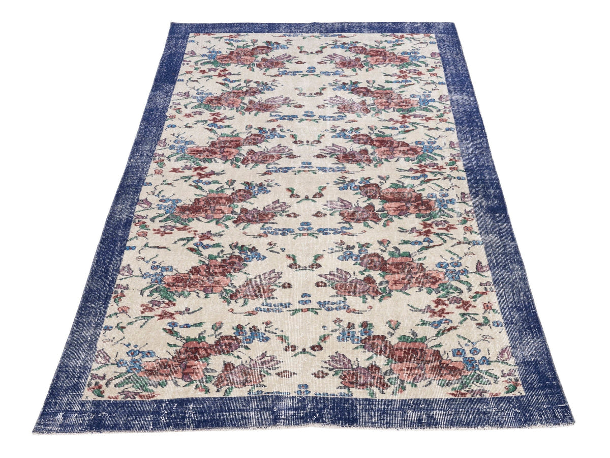 8657, Turkish Manisa Area Rug