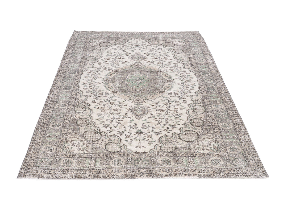 8782, Turkish Isparta Area Rug