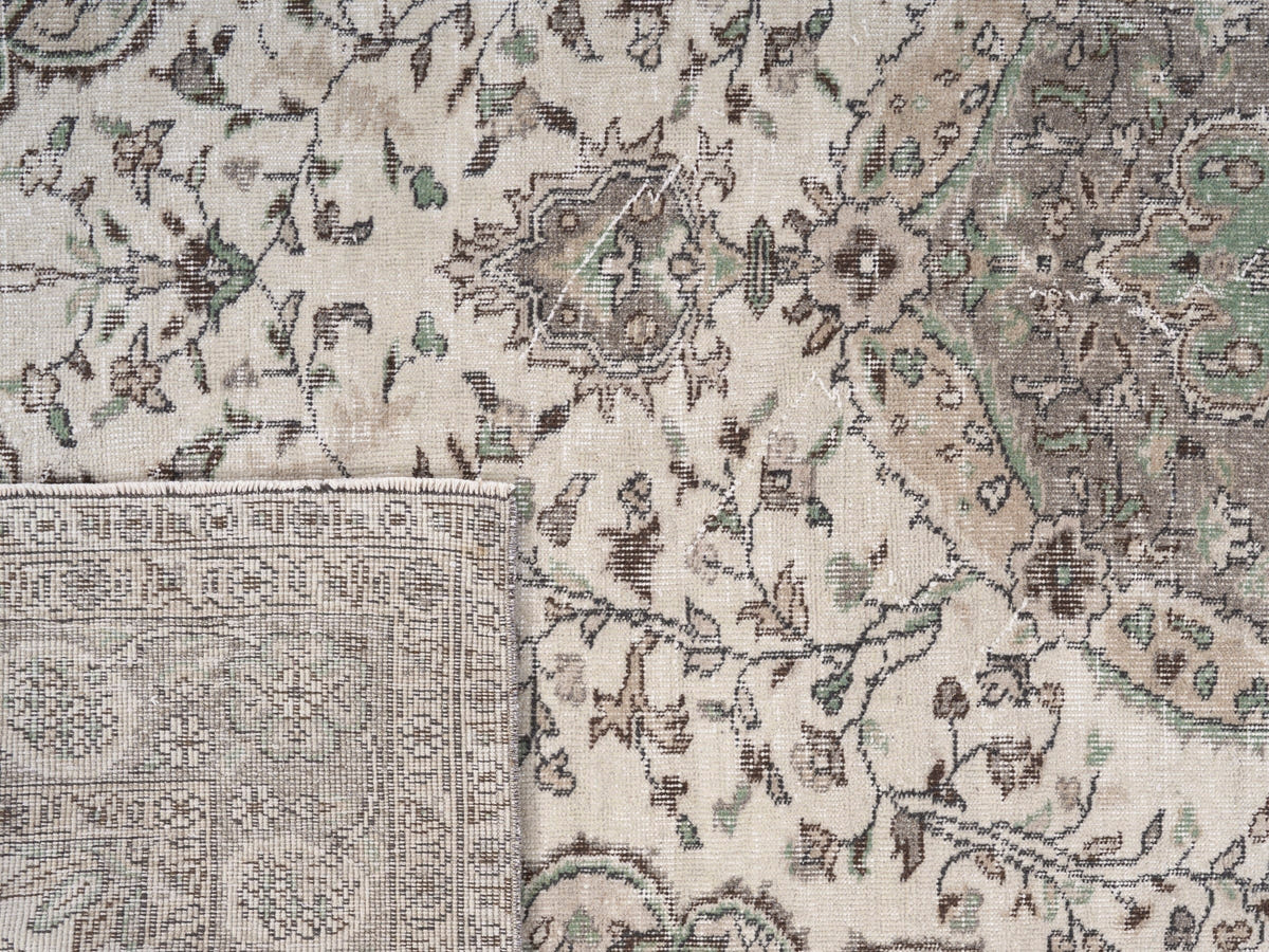 8782, Turkish Isparta Area Rug