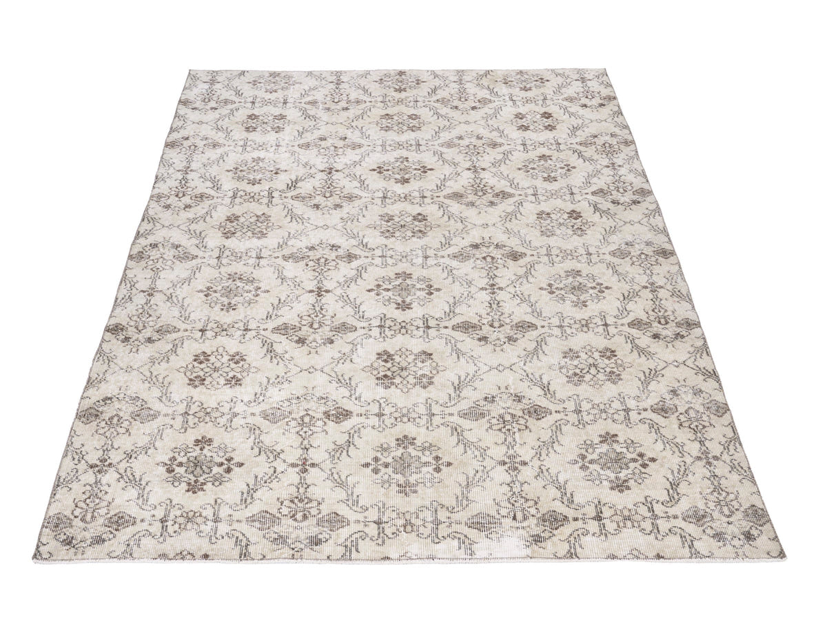8768, Turkish Isparta Area Rug