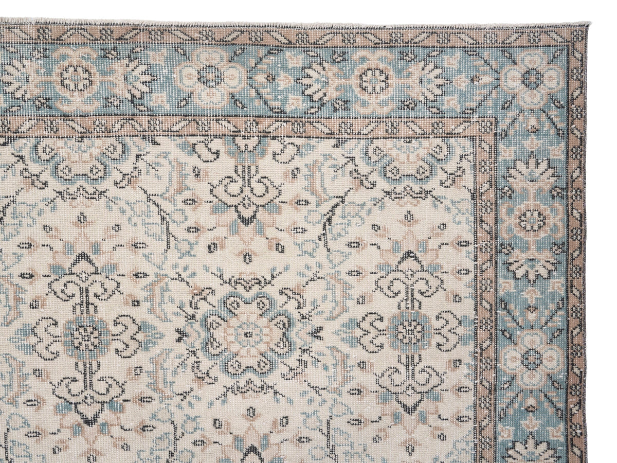 8758, Turkish Isparta Area Rug