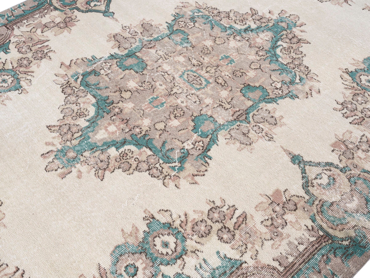 8751, Turkish Isparta Area Rug