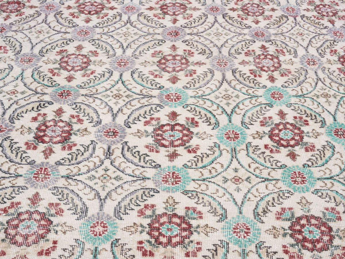 8736, Turkish Isparta Area Rug