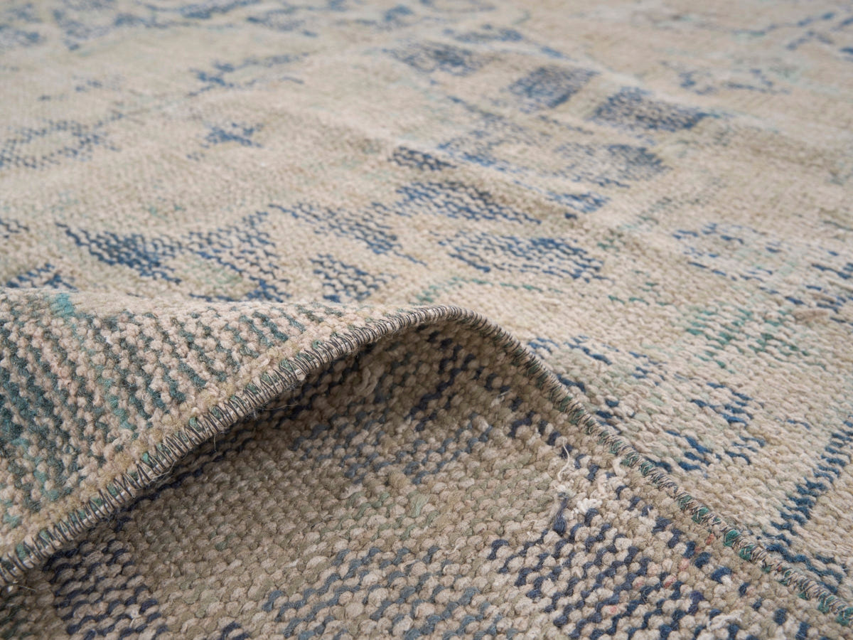 8720, Turkish Manisa Area Rug