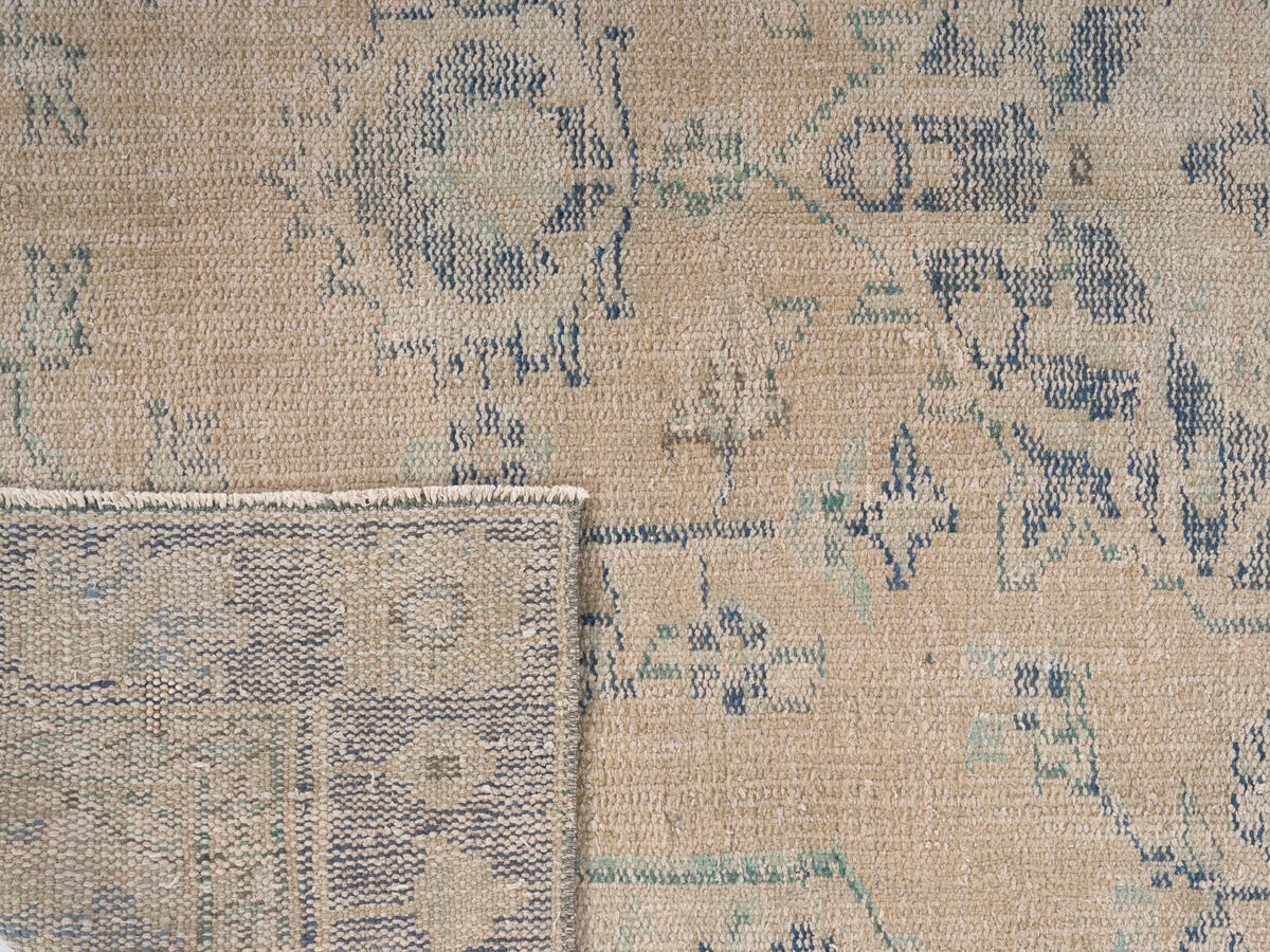 8720, Turkish Manisa Area Rug
