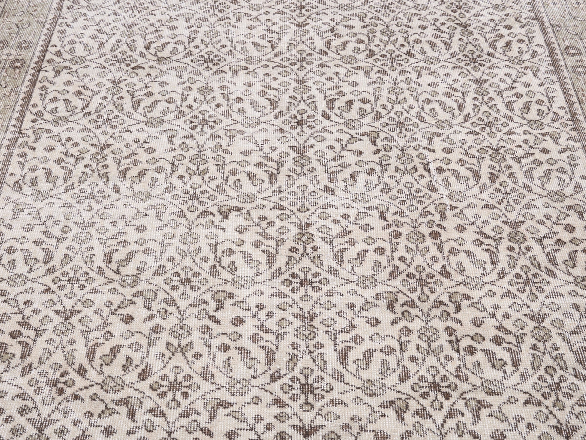 8696, Turkish Isparta Area Rug