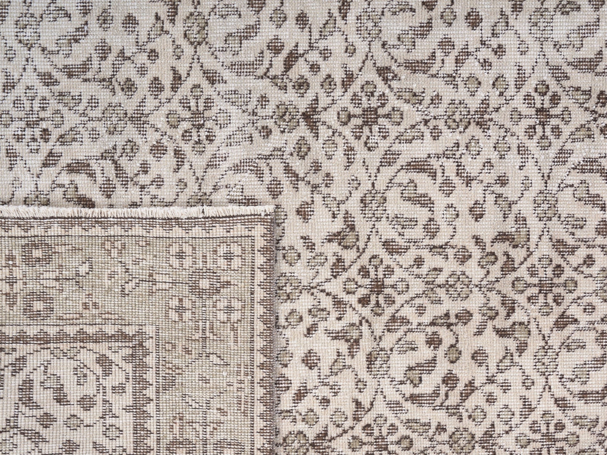 8696, Turkish Isparta Area Rug