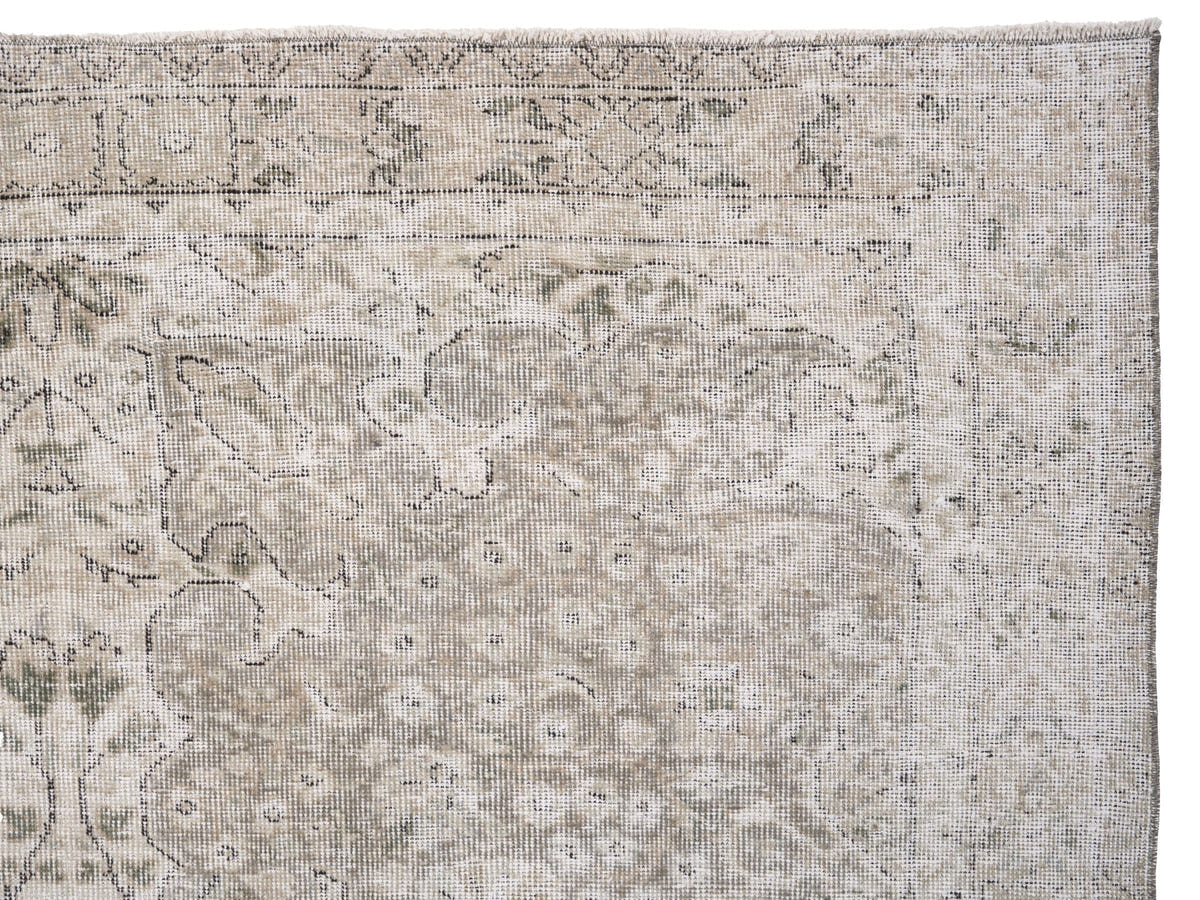 8692, Turkish Isparta Area Rug