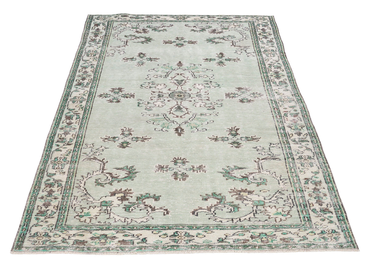 8678, Turkish Manisa Area Rug