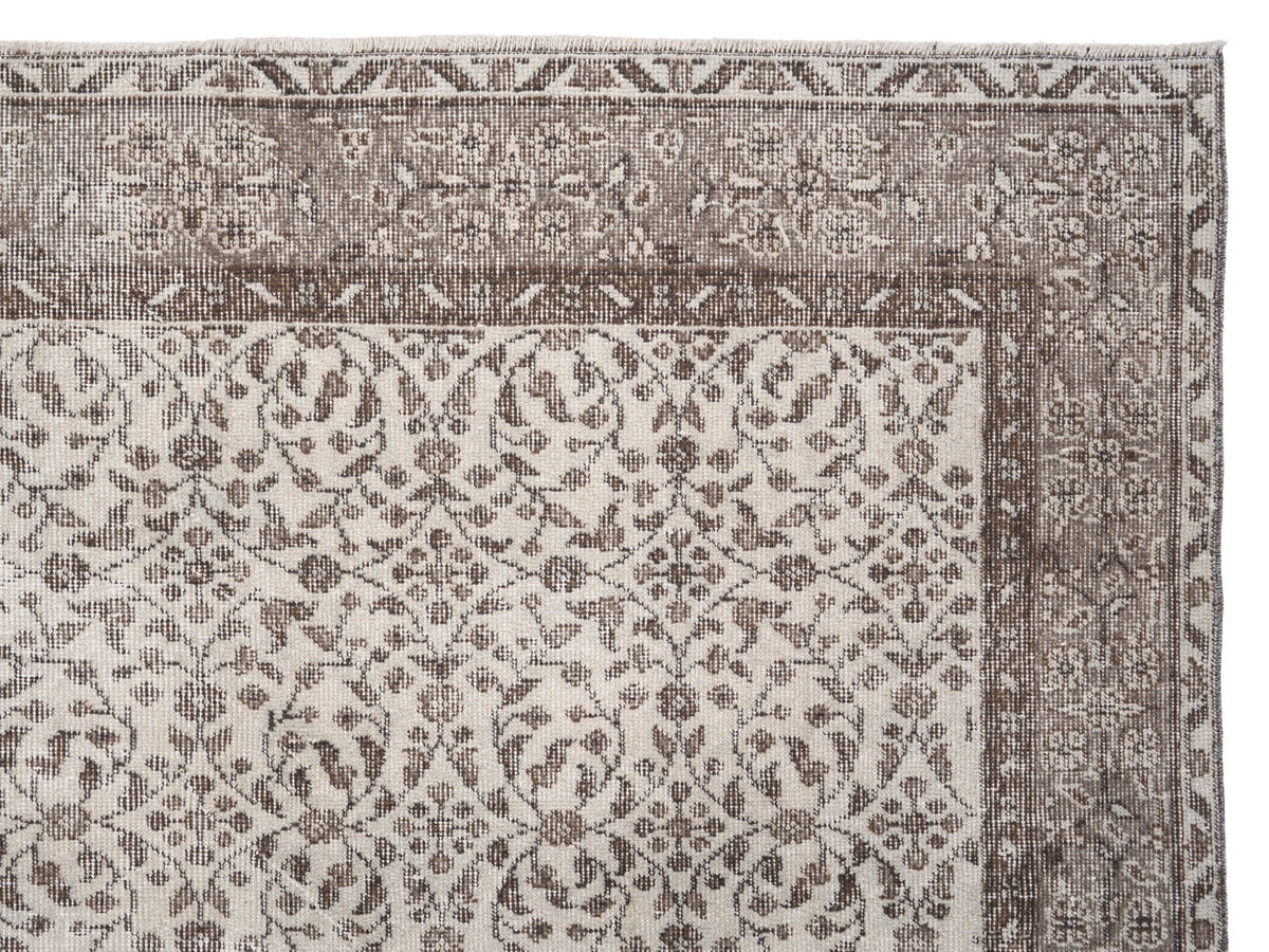 8676, Turkish Isparta Area Rug