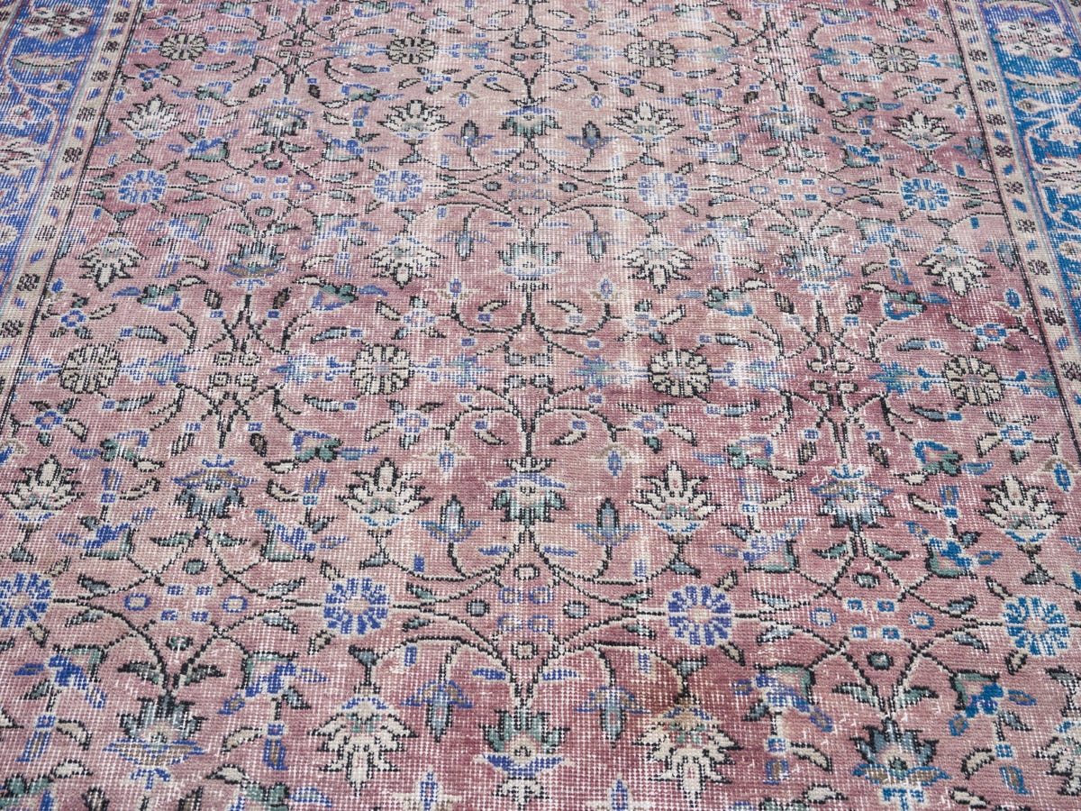 8675, Turkish Isparta Area Rug