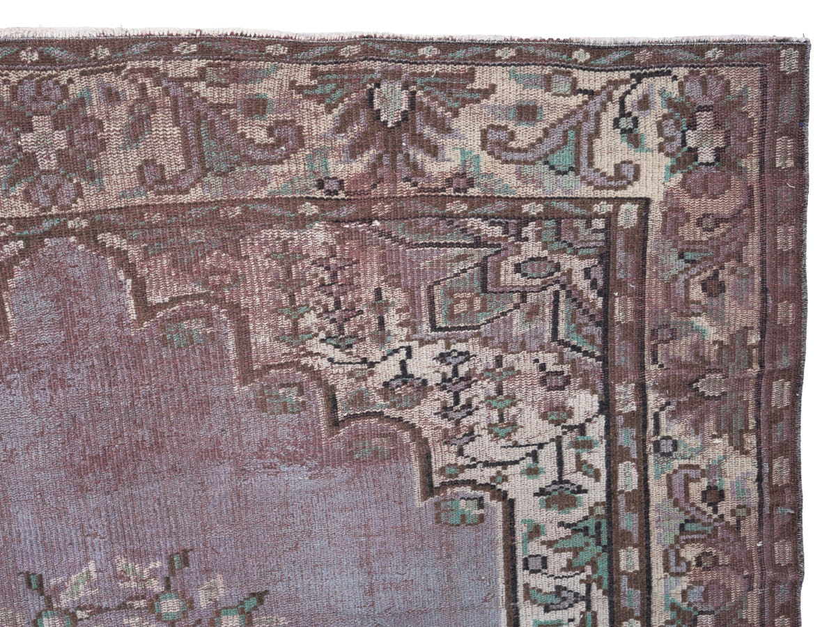 8673, Turkish Manisa Area Rug