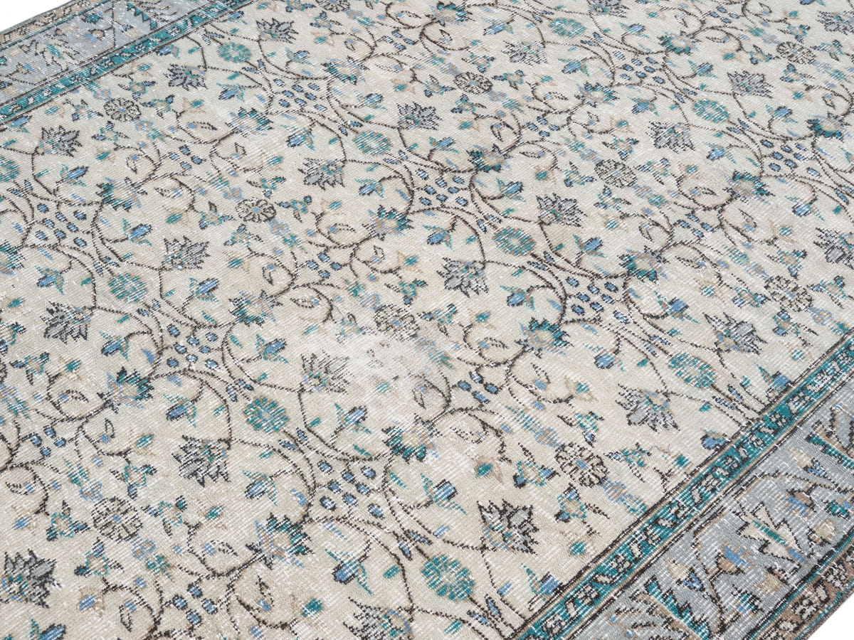 8669, Turkish Manisa Area Rug