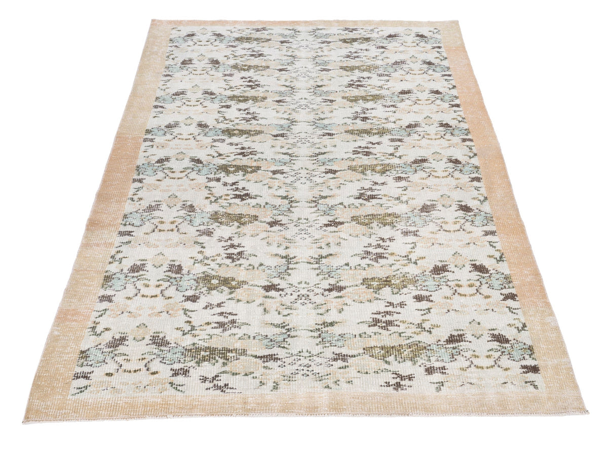 8646, Turkish Manisa Area Rug