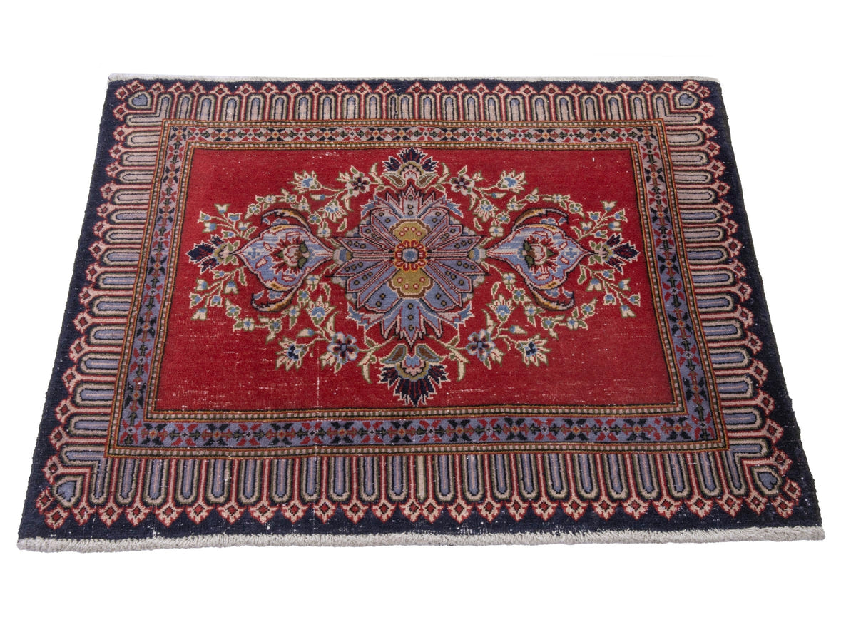 4820, Persian Kashan Mini Rug