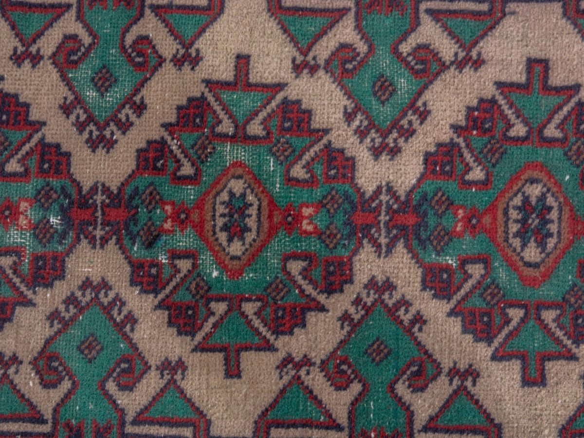 4821, Persian Torkaman Mini Rug