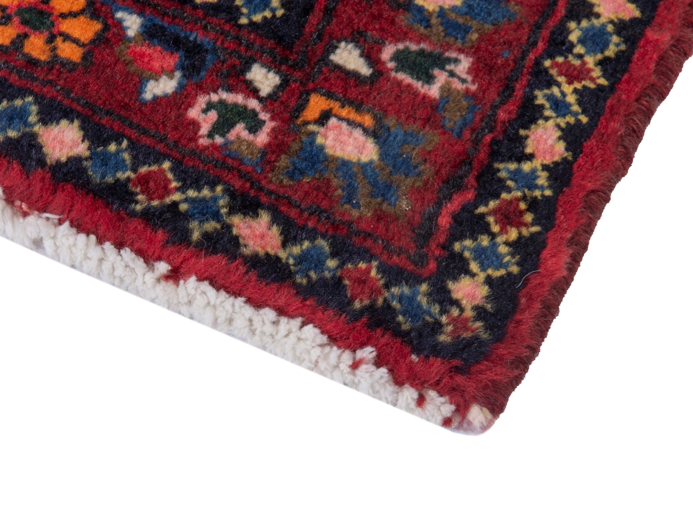 Persian Hamedan accent rug in cream and deep red, view 5 of 7