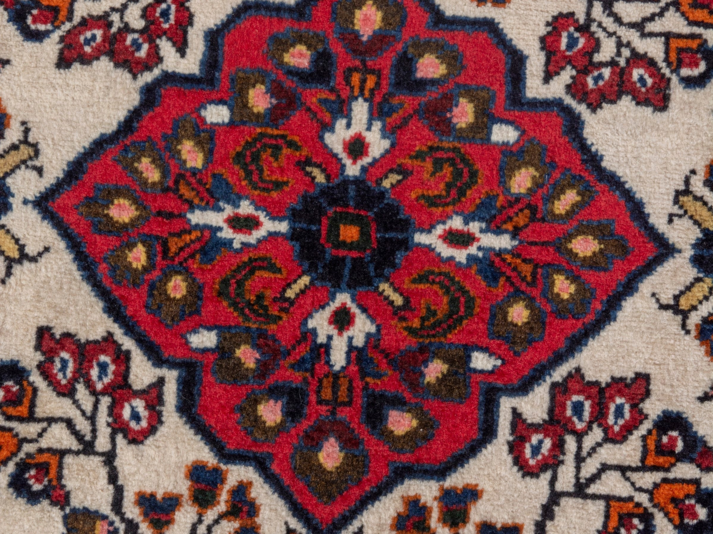 Persian Hamedan accent rug in cream and deep red, view 6 of 7