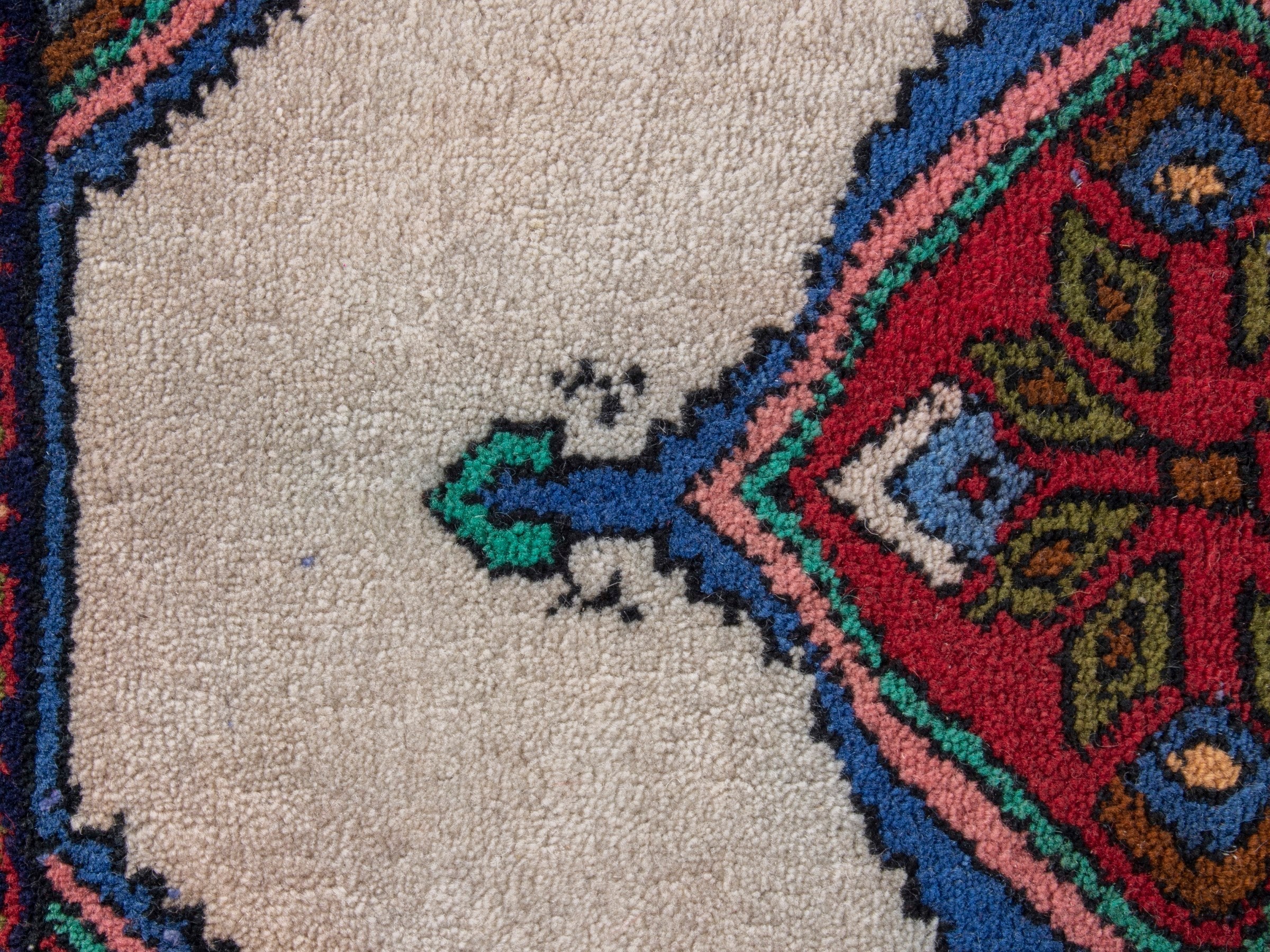 Persian Hamedan accent rug in red and cream, view 7 of 8