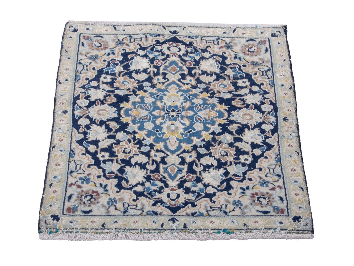 4866, Persian Nain Mini Rug
